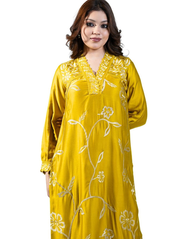Muslin Thread Work Embroidered Kurti Set