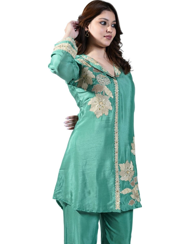 Chinnon on Thread Work Coord Set