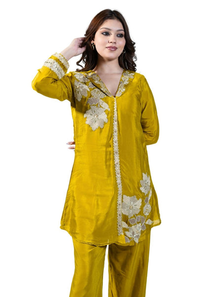 Chinnon Thread Work Coord Set